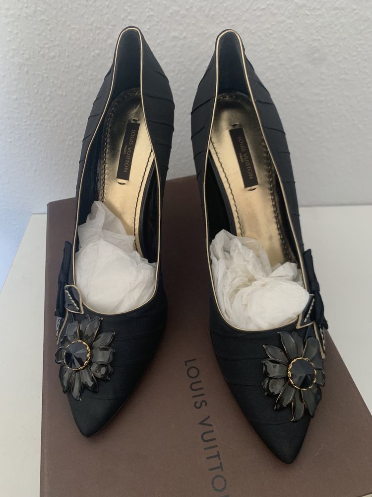 Оригинални обувки Louis Vuitton, 39ти номер, чисто нови