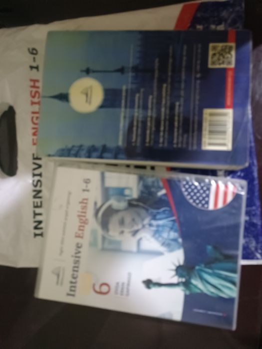 Bknovin kitobi disklari bilan birga sotiladi