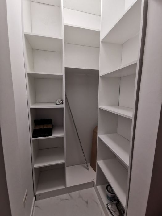 inchiriez apartament 2 camere