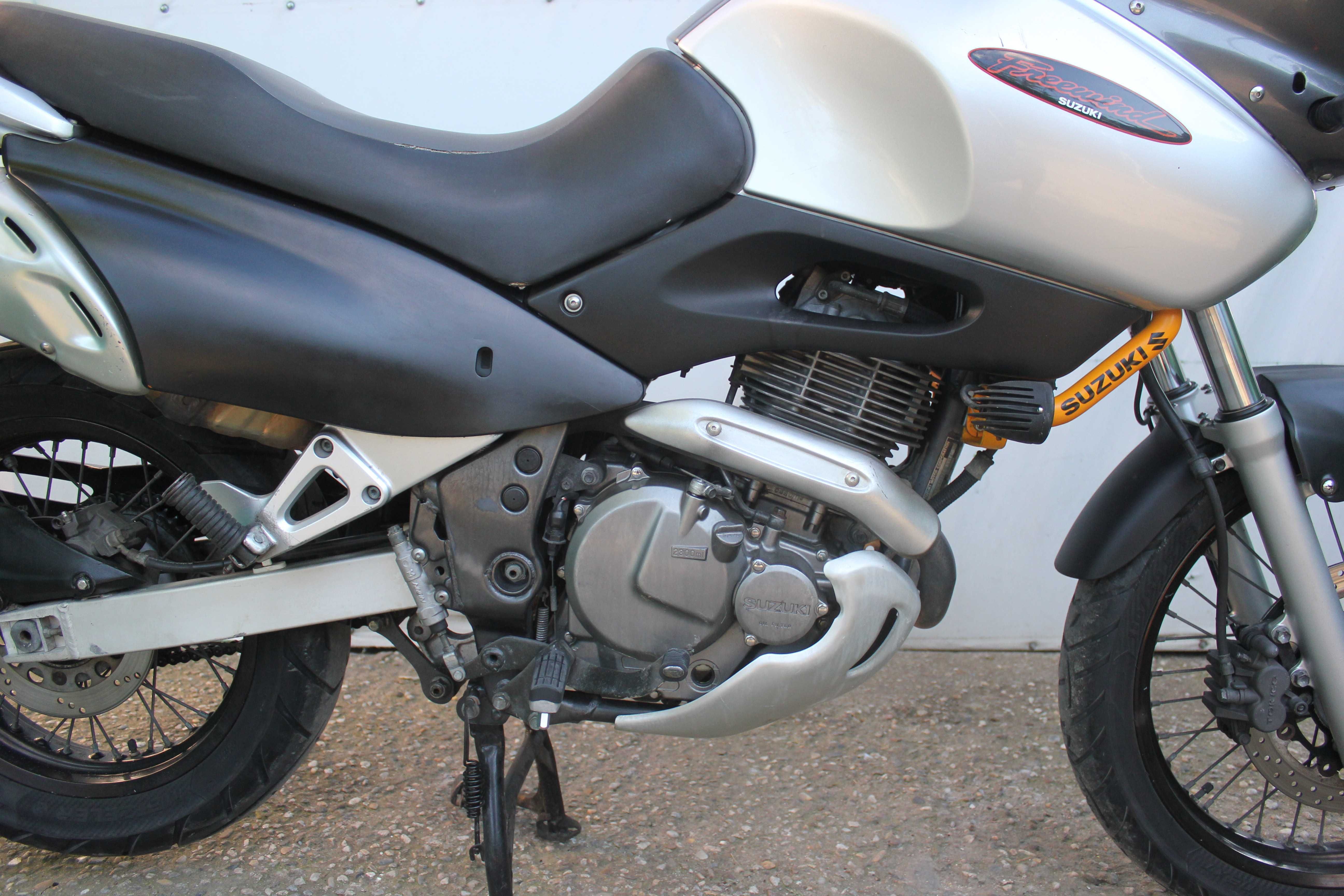 Dual-sport Suzuki Xf 650 - Freewind cat. A2 35kw