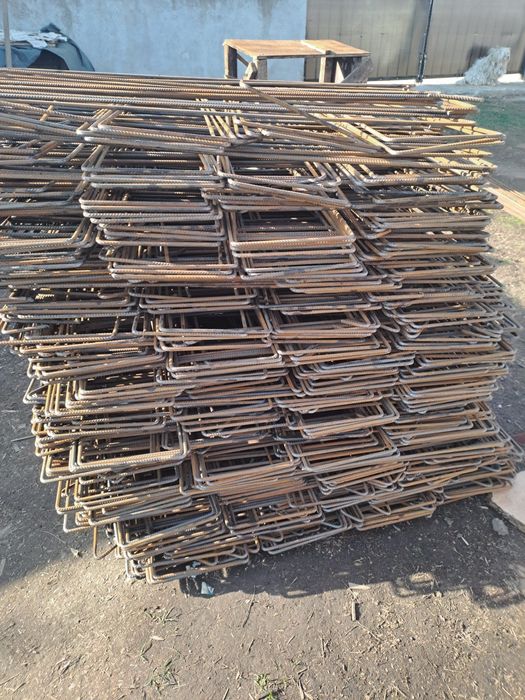 Etrieri din fier beton striat de 8mm
16/25 3 lei
20x20
15x15
10x10
20x