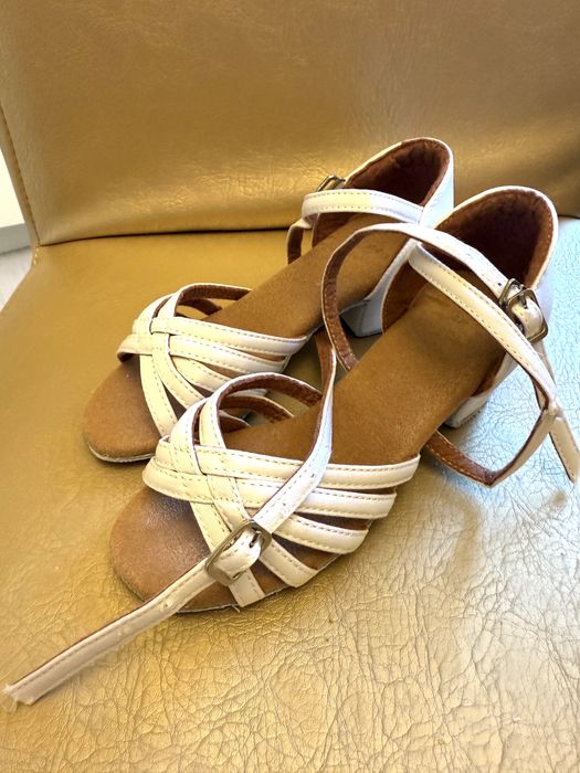 Детски обувки за спортни/ бални танци номер 28.5