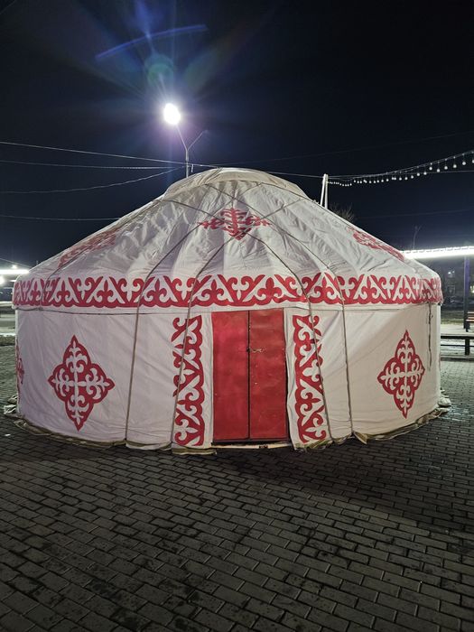 Продам юрту 10 канатная 7*7 диаметр