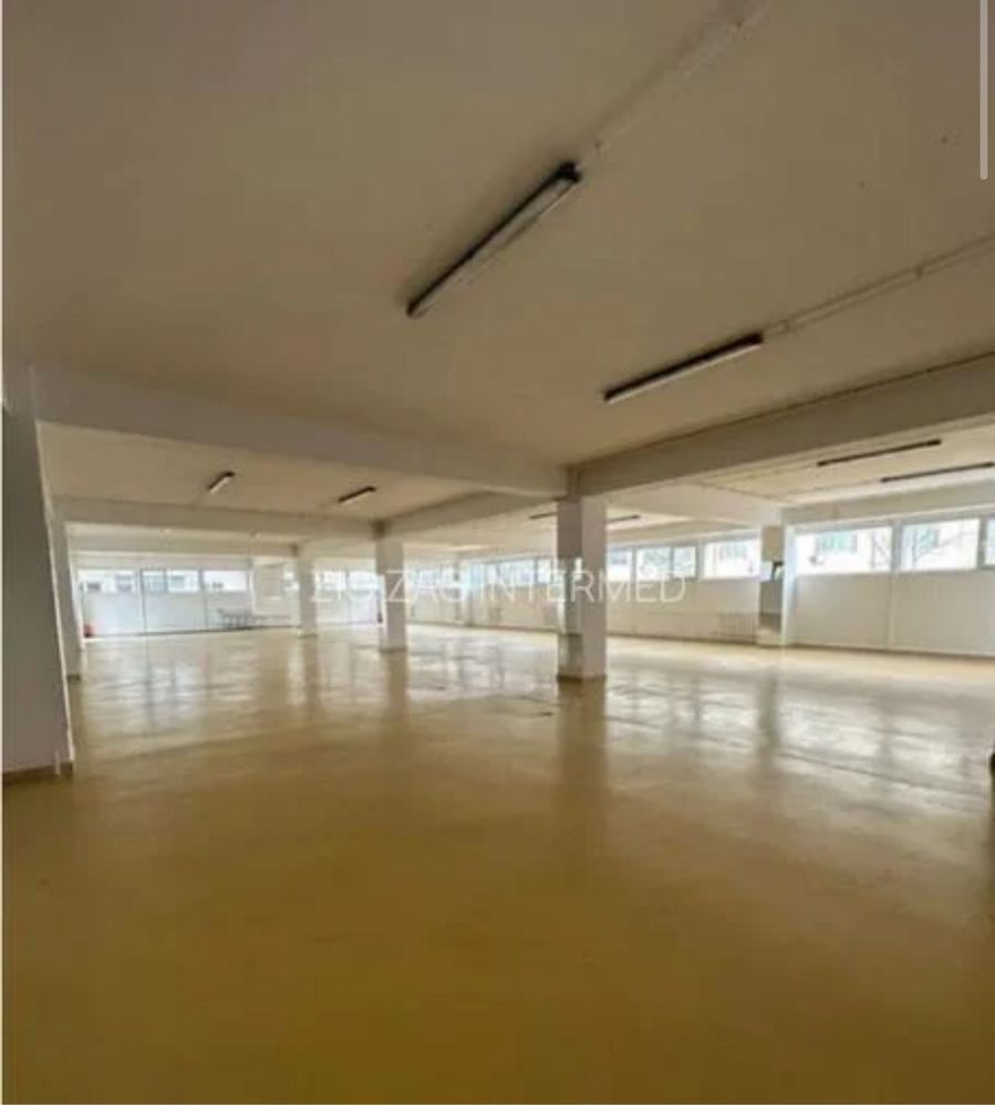 Spatiu comercial - 370mp (Etaj1) + 340mp parcare privata - PIATA CET