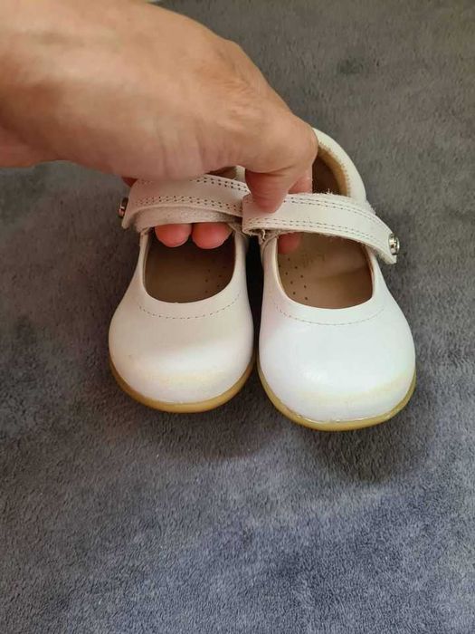 Рокли и обувки за деца за повод