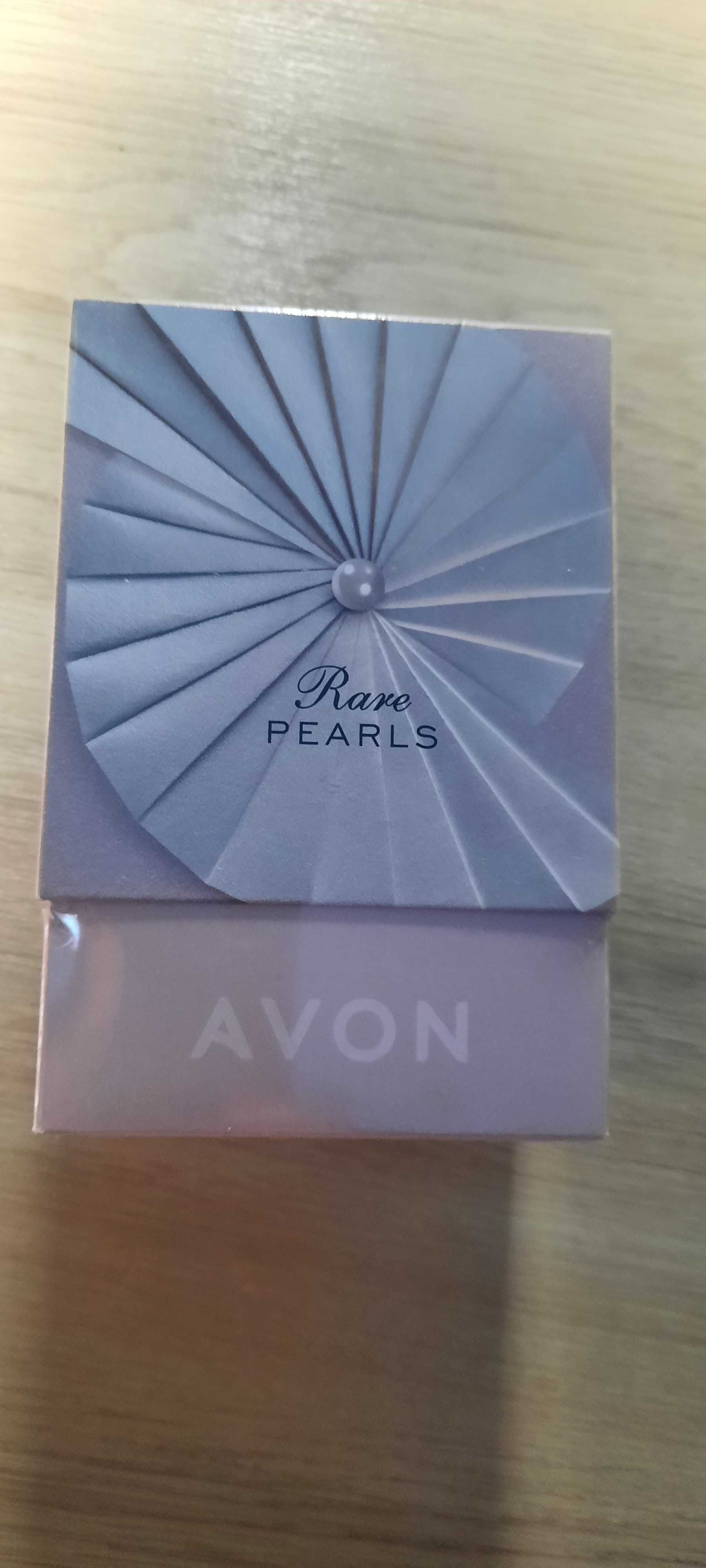 Vand set Rare Pearls pentru femei
