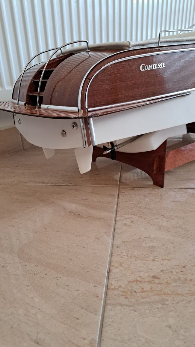 Vând navomodel, barca rc 140cm