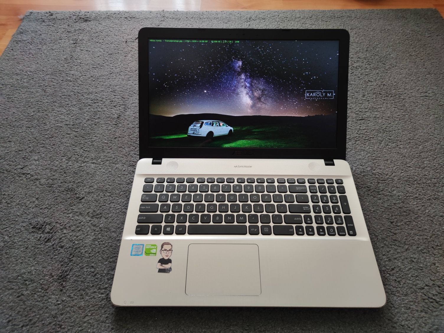 Laptop Asus X541u i5, GeForce