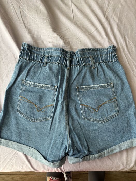 Продавам  дрехи