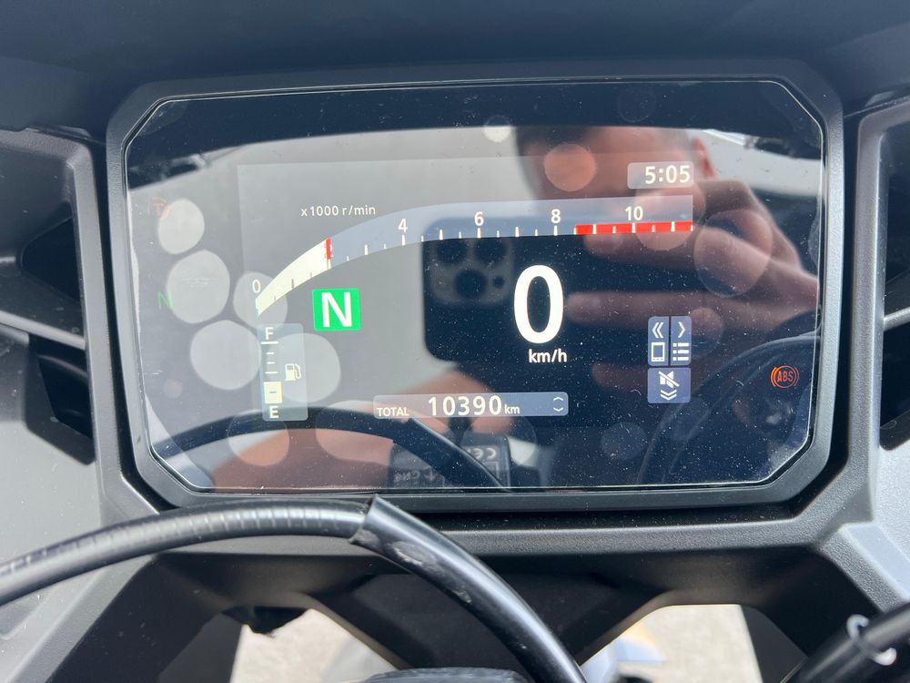 Honda CBR 500R an 2024 A2 10390km