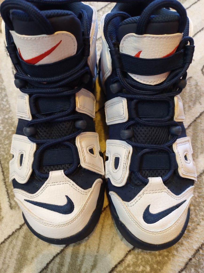 Маратонки Nike 39 номер