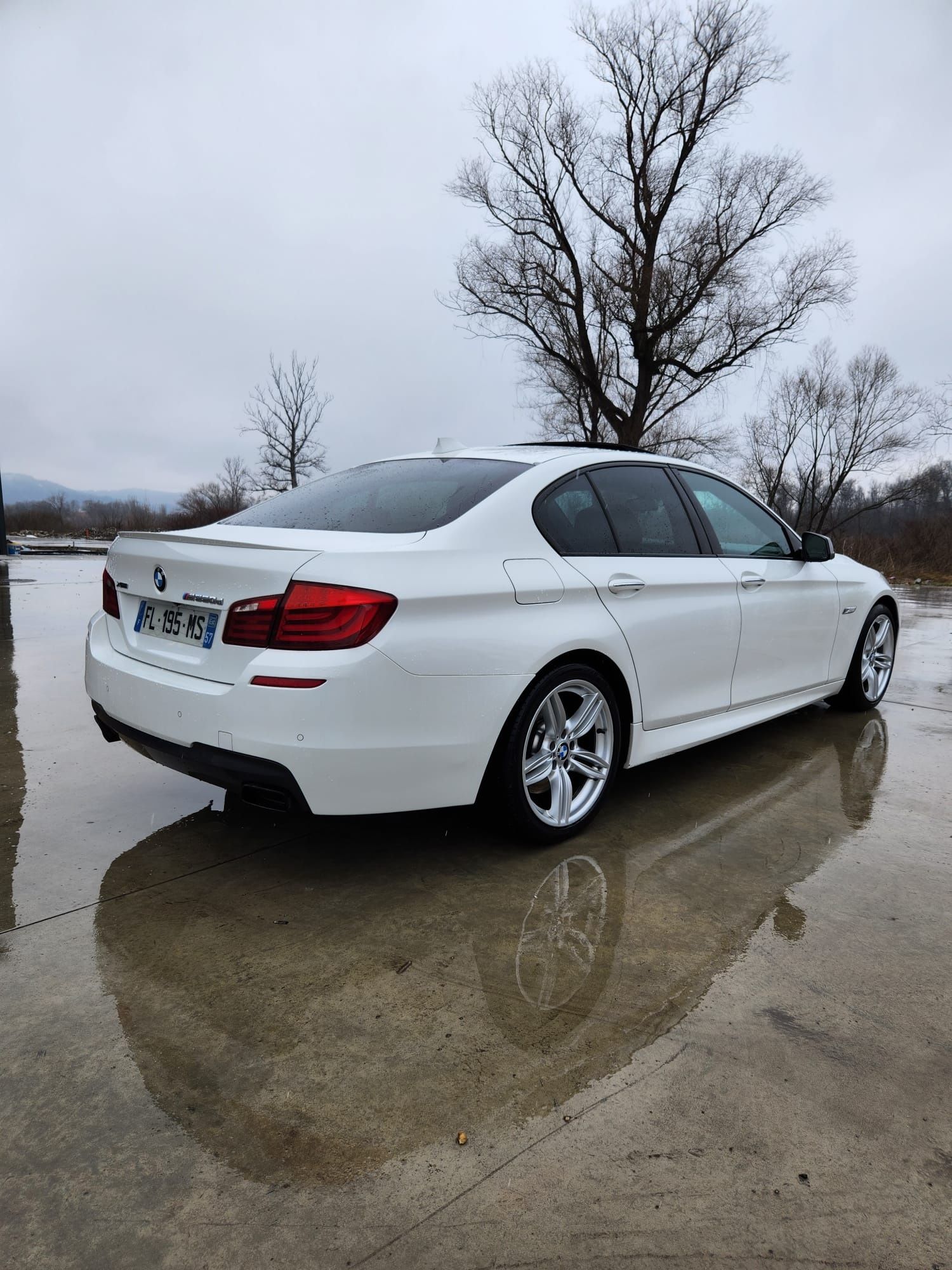 BMW M5 550 Xdrive 381cp