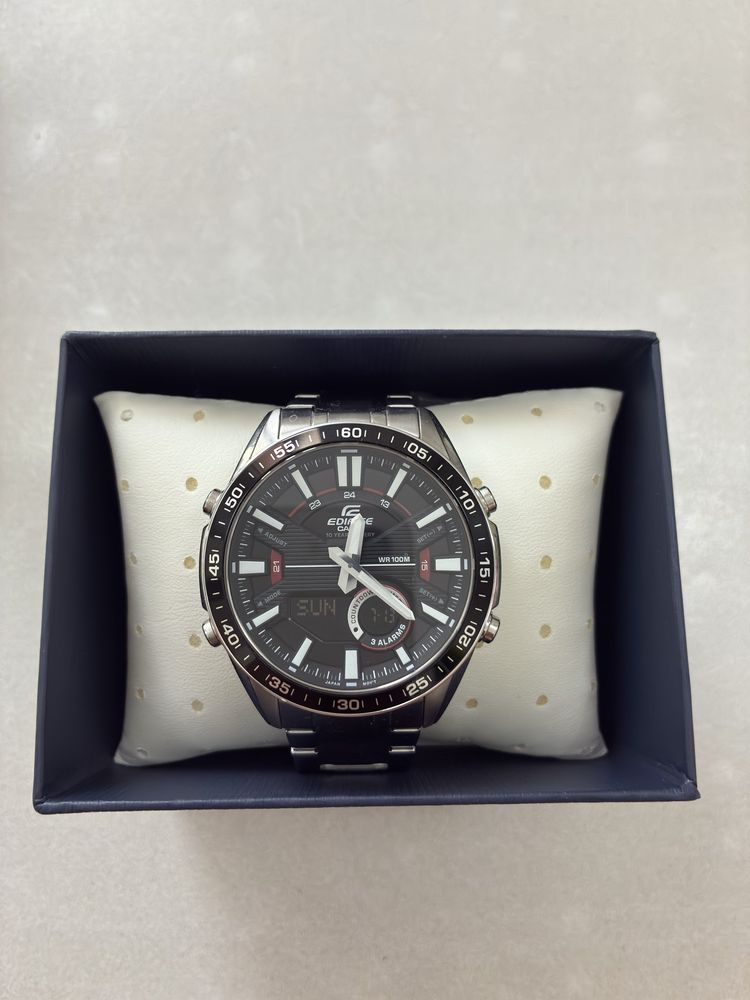 Като Нов !Часовник Casio Edifice EFV-C100D-1AVEF