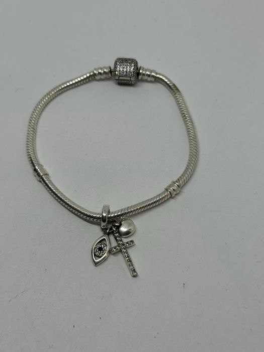 дамска гривна pandora