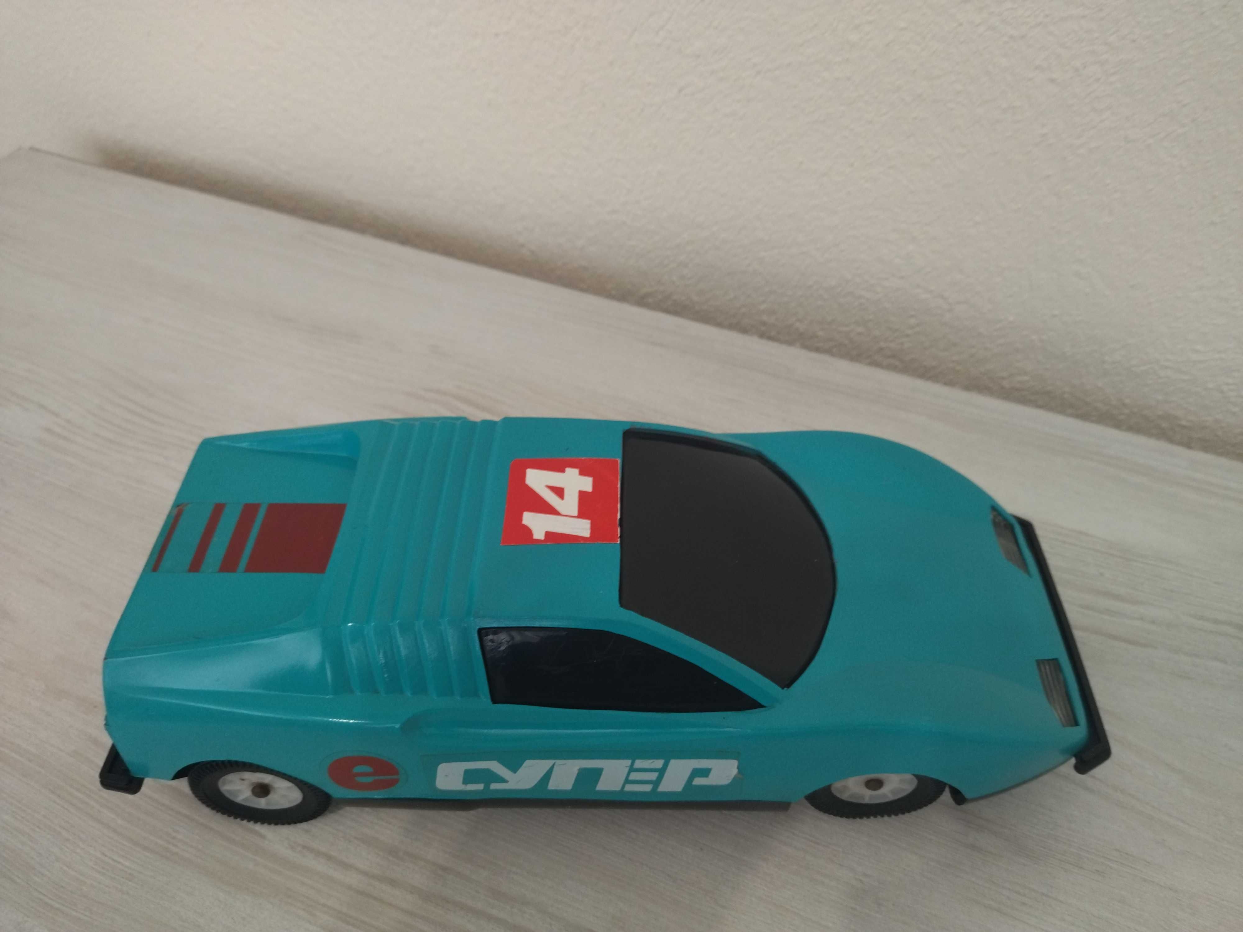 Механична играчка от СОЦ периода !!!