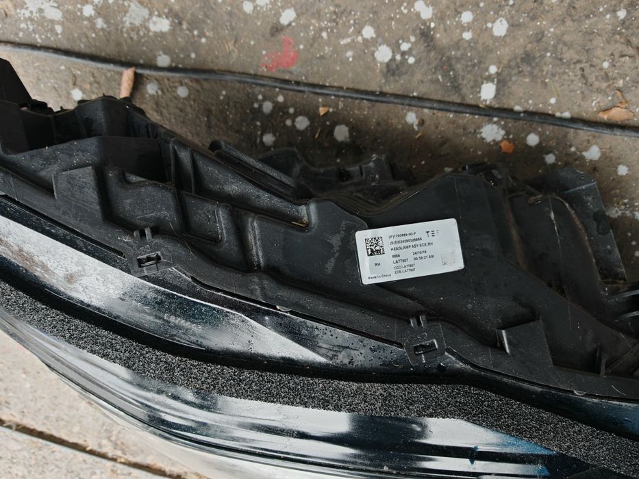 Десен Фар за Tesla model 3 highland