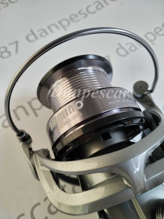 Mulineta SAIMINO YT7000 Long Cast pentru crap Capacitate: 0,25mm/400m