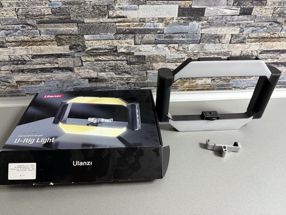 Suport telefon cu lumina Ulanzi U-Rig Light