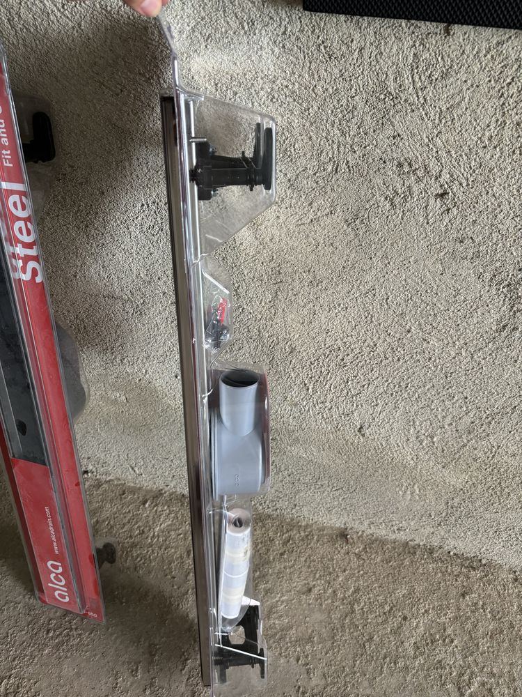 Линеен сифон Alcaplast 850mm с плочка- два броя