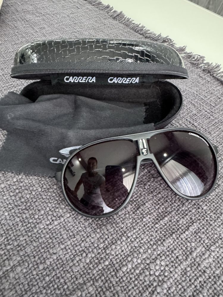 Слънчеви очила CARRERA