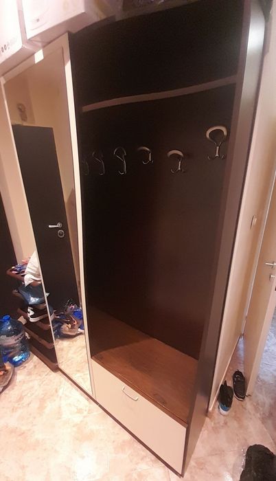 Портманто . Отлично състояние.