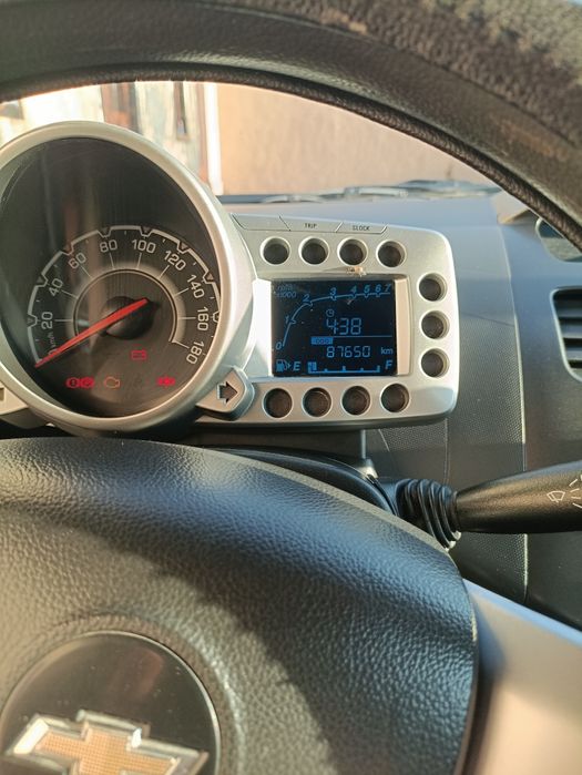 Spark sotiladi 2 poz xolati a'lo yili 2015