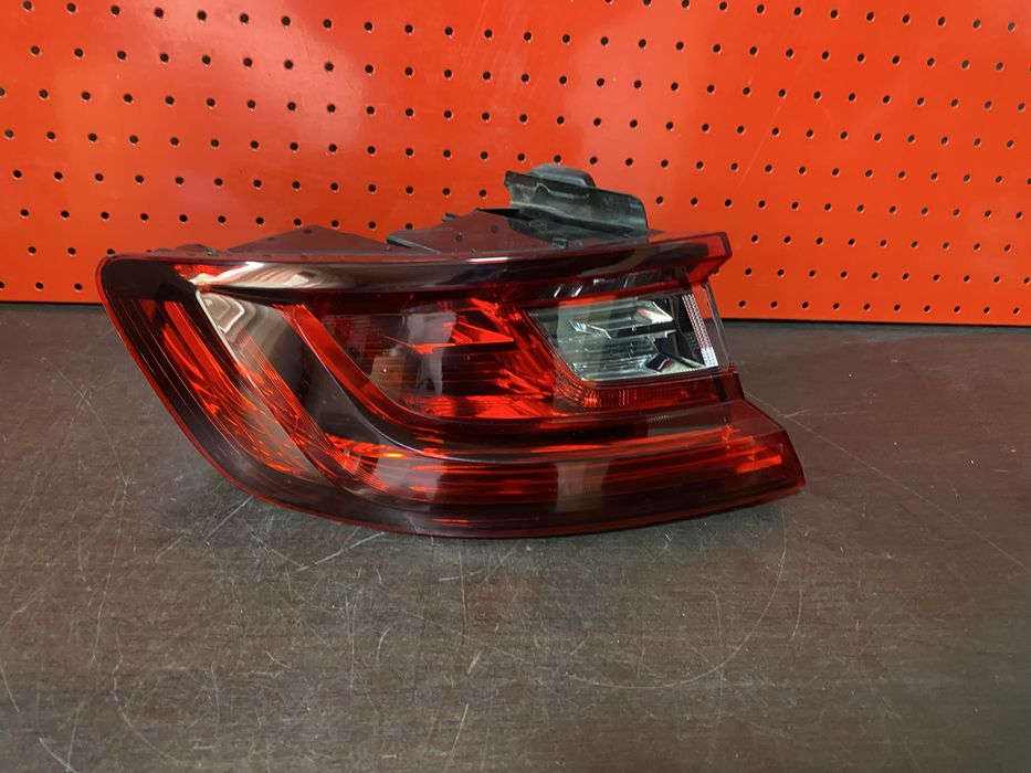 Stop stanga Renault Megane 4 hatchback scurt