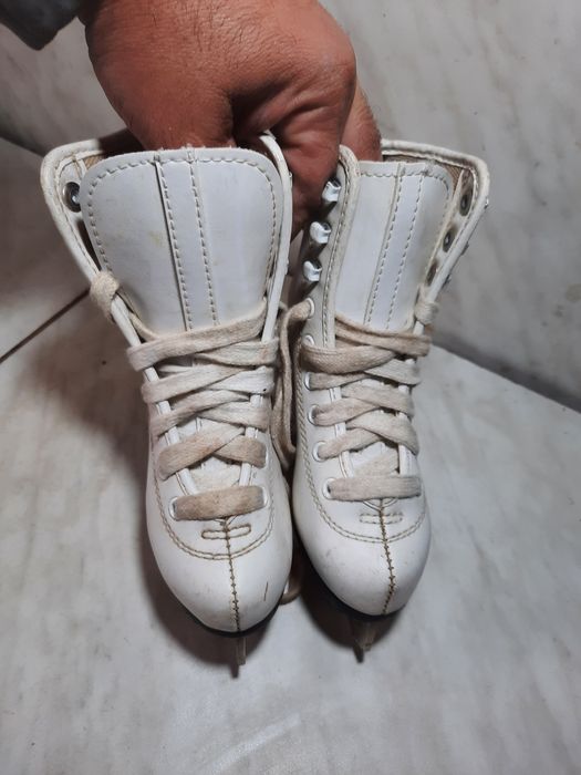 Patine gheata 156 patinaj artistic marime eu 28 ( 18,5 cm)