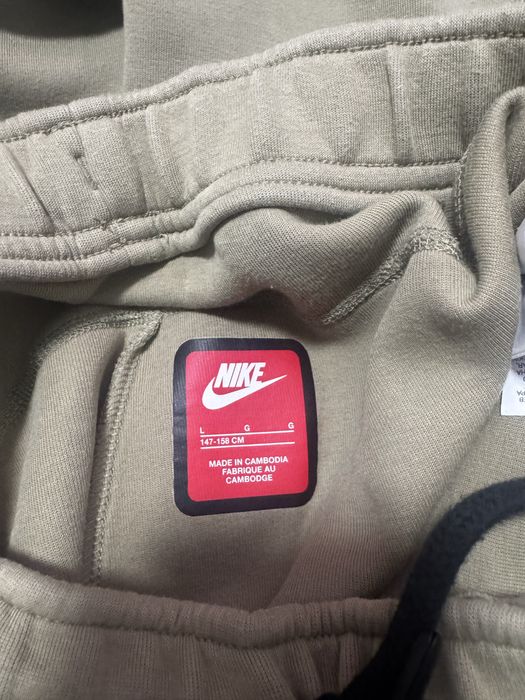 Vand pantalon si hanorac Nike tech fleech pentru copii 147-158cm