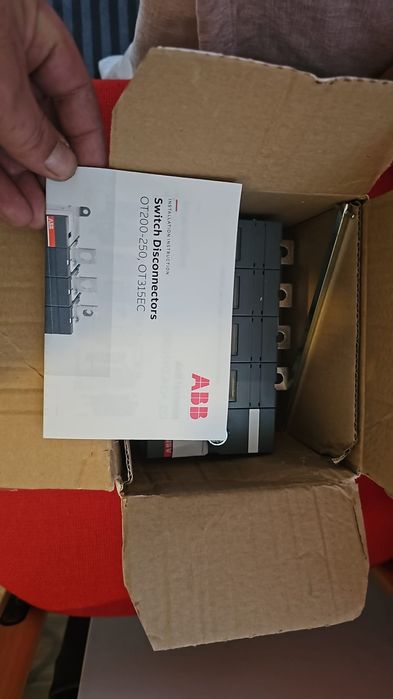 Comutator sarcină intre două surse!pret 500 ron!