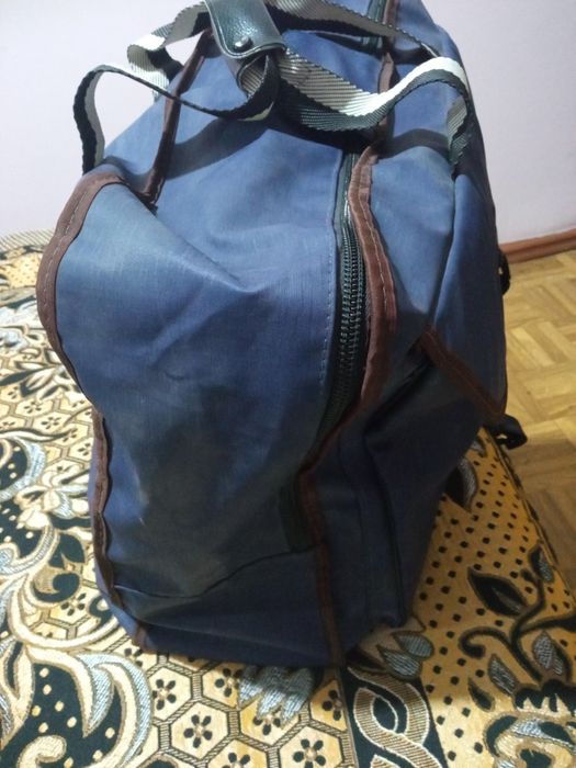 Сумка-чемодан на замке