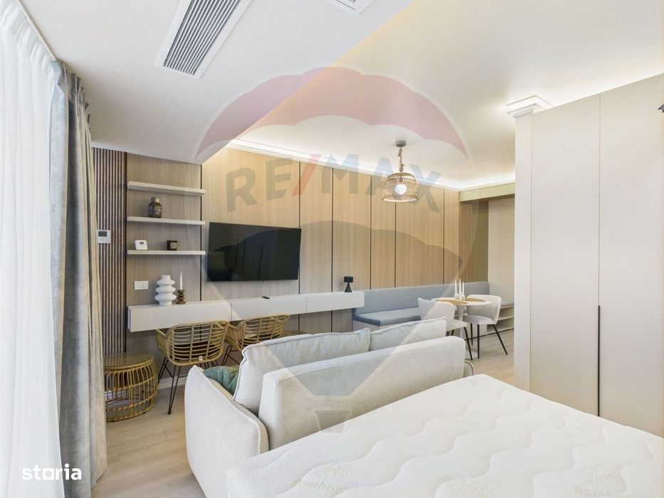 Studio cu vedere la mare | White Titanic – Mamaia Sat
