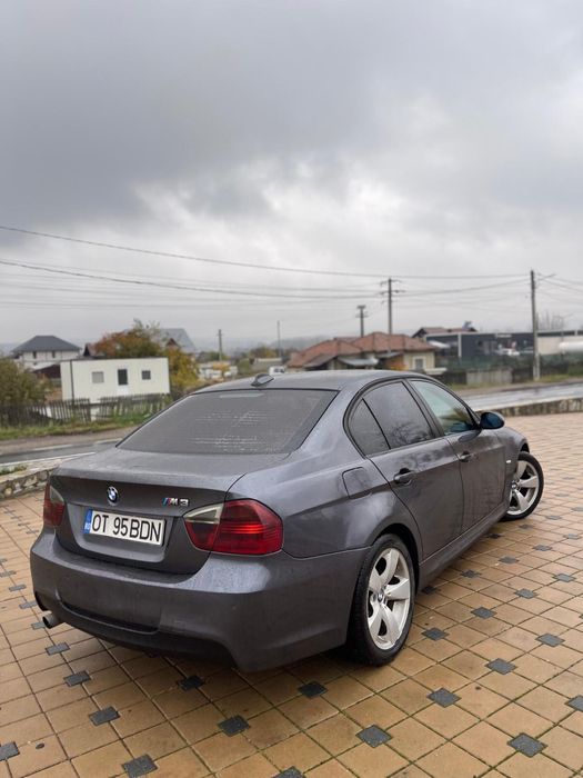 Vand bmw e90 320d pachet m