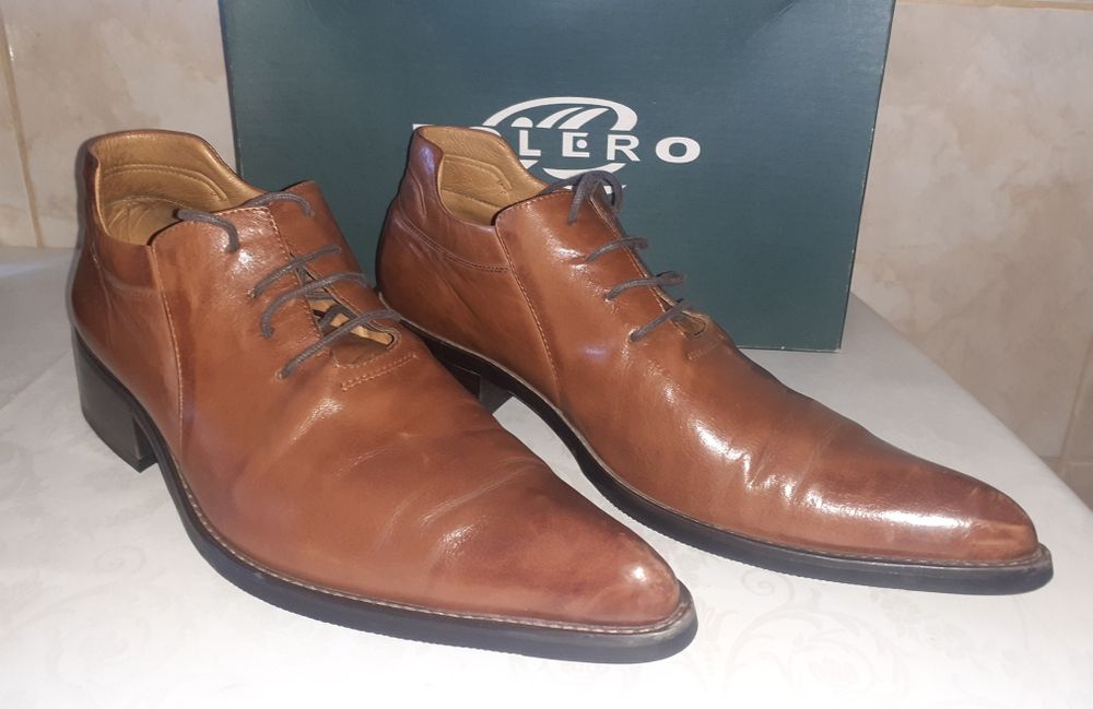 Vând pantofi barbati BOLERO ,fabricat în Italia.