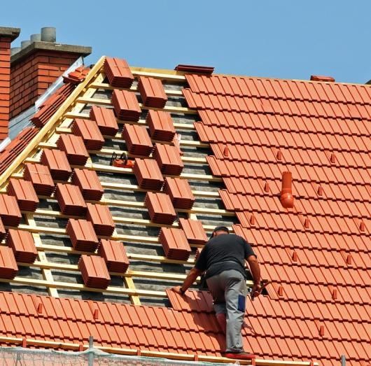 Reparatii acoperisuri, dulgherie, sisteme pluviale, montaj acoperis