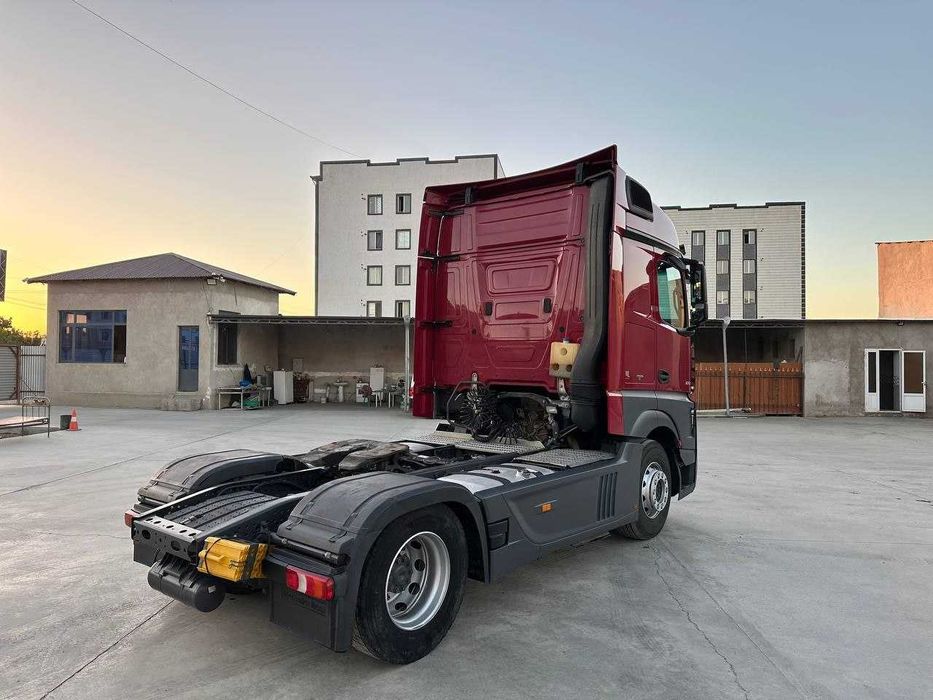 Срочно Продаётся тягач MERCEDES ACTROS.