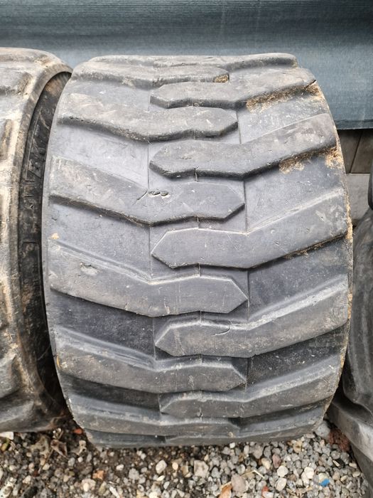 Cauciucuri bobcat 31×15.5-15 marca BKT