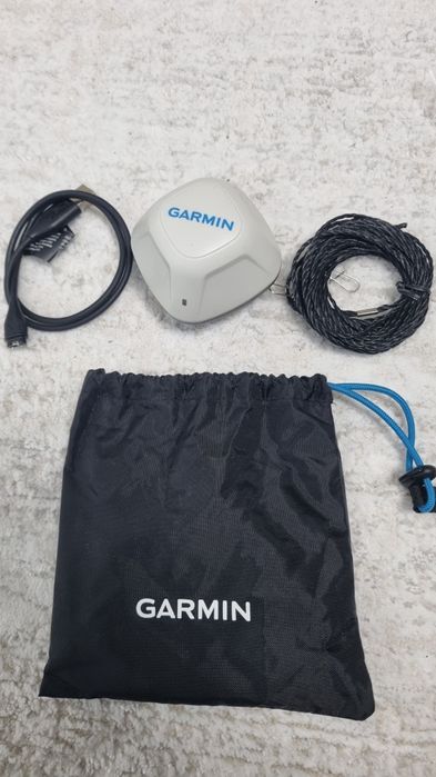 Продам эхолот Garmin striker cast