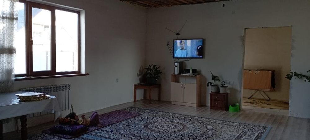 Уи сатылады поселок комсомолда