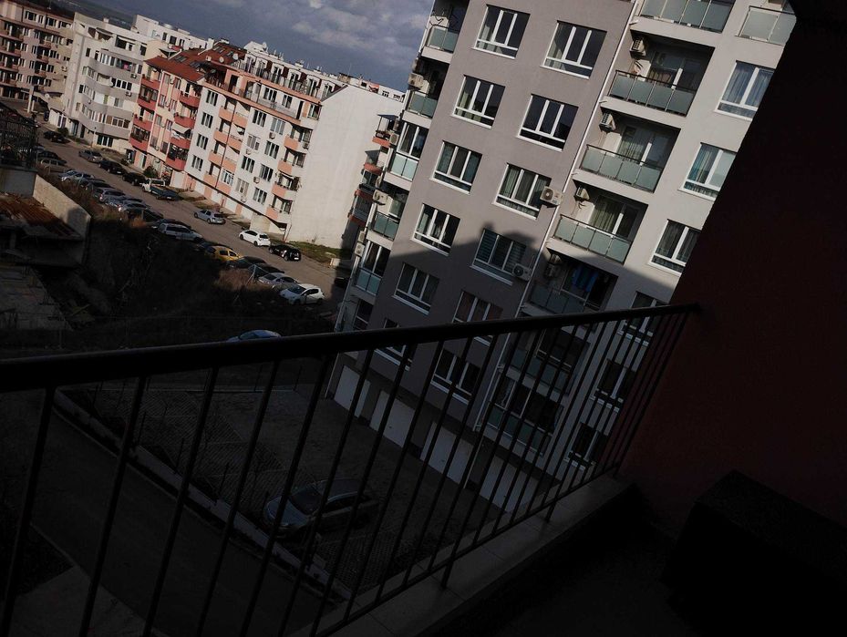 Дава се под наем Двустаен апартамент в Бургас, Меден рудник - зона А - 55 кв.м за 175 € - Снимка #14