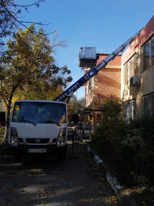 Качване и сваляне на материали мобилен асансьор