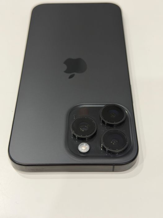 Iphone 15 PRO MAX baterie 100%