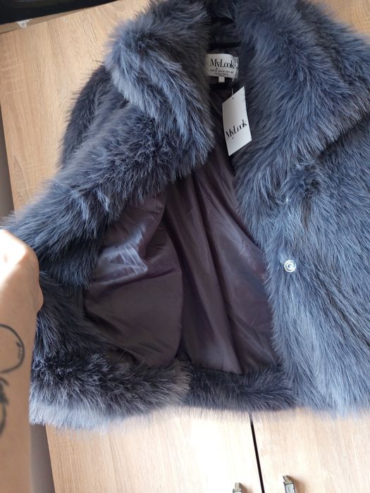 Haină de blană..