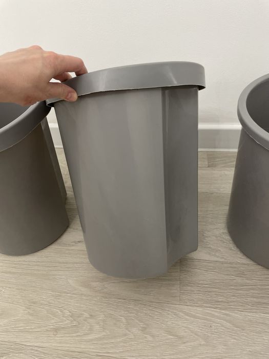 Урны пластиклвые офисные новые