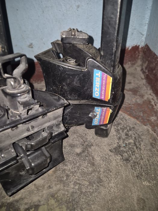 Релинги на крышу (багажник)