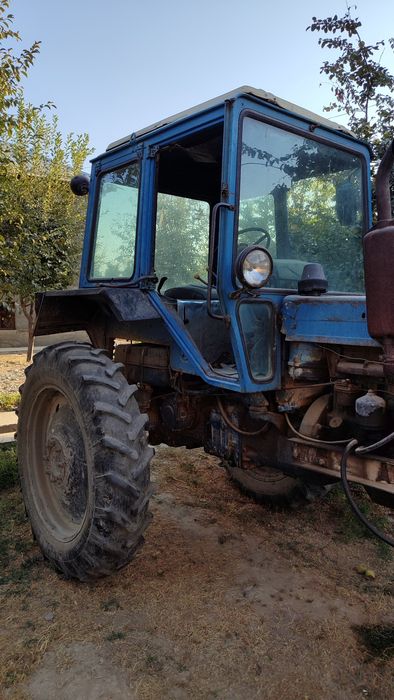 Traktor Belarus 80.X