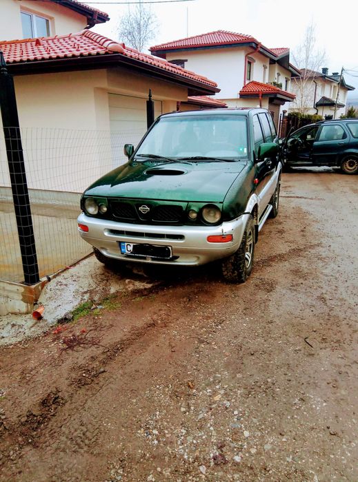 Nissan terrano 2.7 TDI на части
