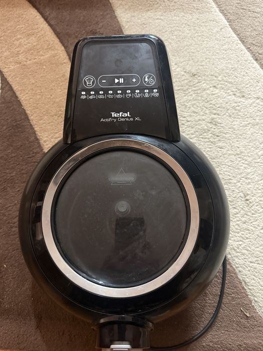 Friteuză cu aer cald Tefal ActiFry Genius XL – 1,7 kg, 1500W