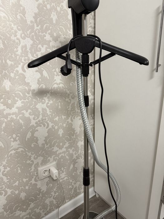 Вертикальный отпариватель для одежды