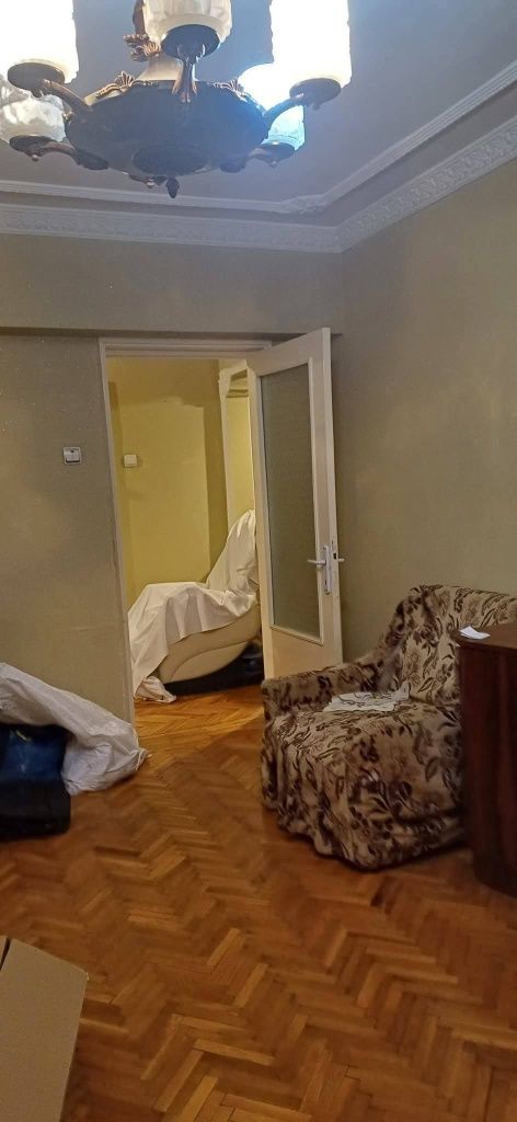 Apartament 3 camere,dec,Mazepa(B-uri)etaj2:72.000euro!!!